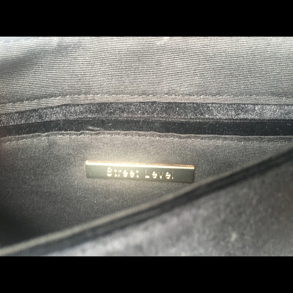 Street Level NWOT black velvet crossbody bag - Picture 3 of 4